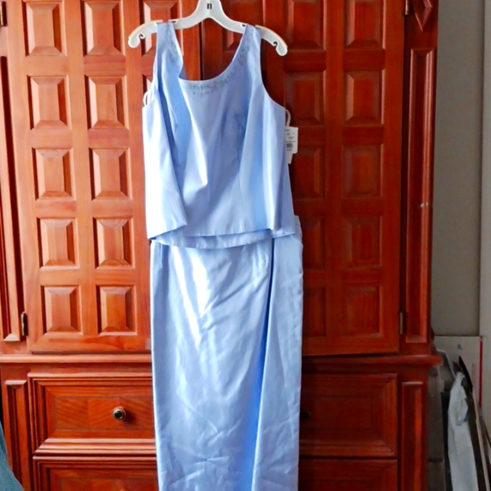 NWT David's Bridal Michaelan 2pc Formal Long Skirt Set, Size 22/24, Color Peru